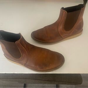 Red Wing Shoes Tan Leather Chelsea Boots 3311 9D

Very good condition size 9D